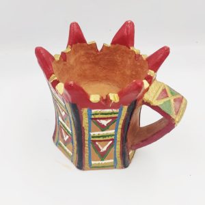 مبخرة فخارية عمانية (شكل سداسي)